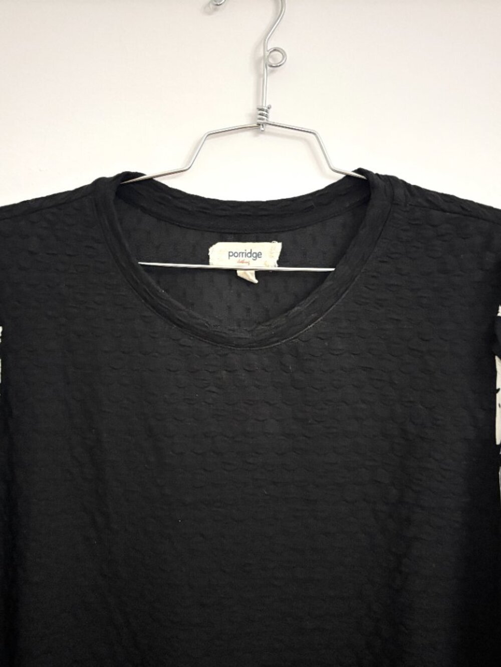 Anthropologie Porrdige Black Textured Floral Sleeve Mixed Media Sweatershirt - M - Picture 4 of 10